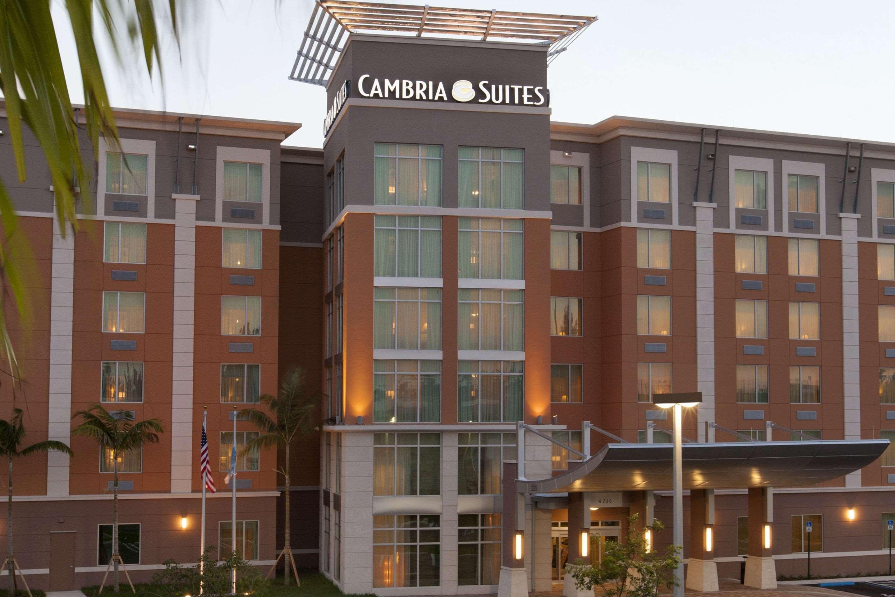 Cambria Hotel Miami Airport - Blue Lagoon Eksteriør bilde